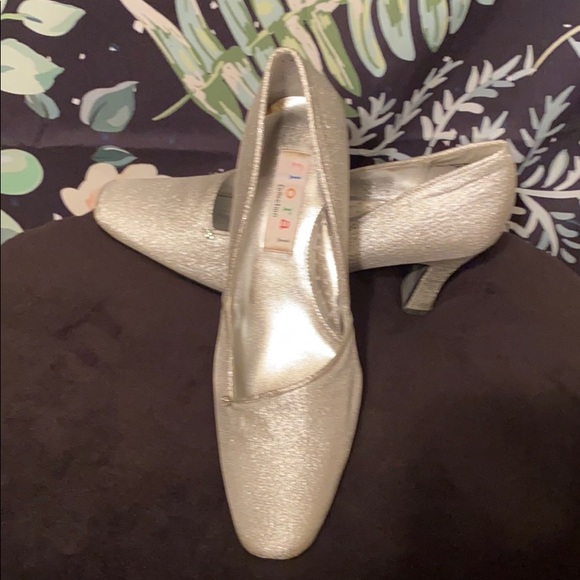 Silver 2in Heels - Picture 4 of 4